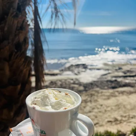 La Caleta 또레비에하